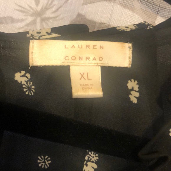 LC Lauren Conrad Print Pleated Top size X-Large - Picture 3 of 3